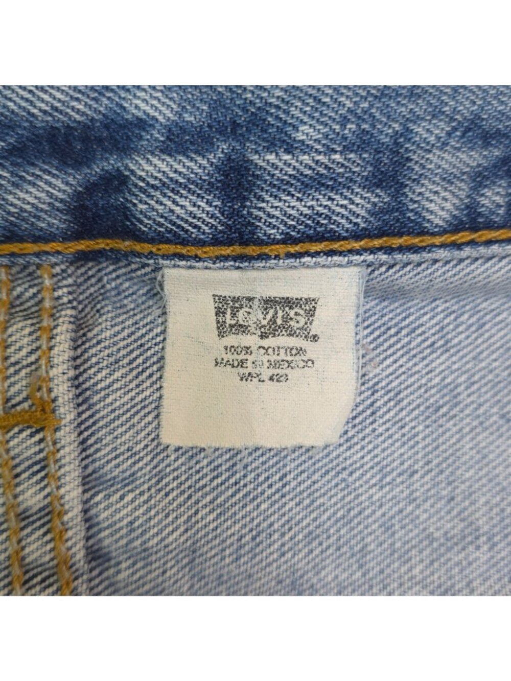 Vintage Levis 501 Original Fit Button Fly Jeans W38 L30 Distressed Light Wash - Picture 5 of 12